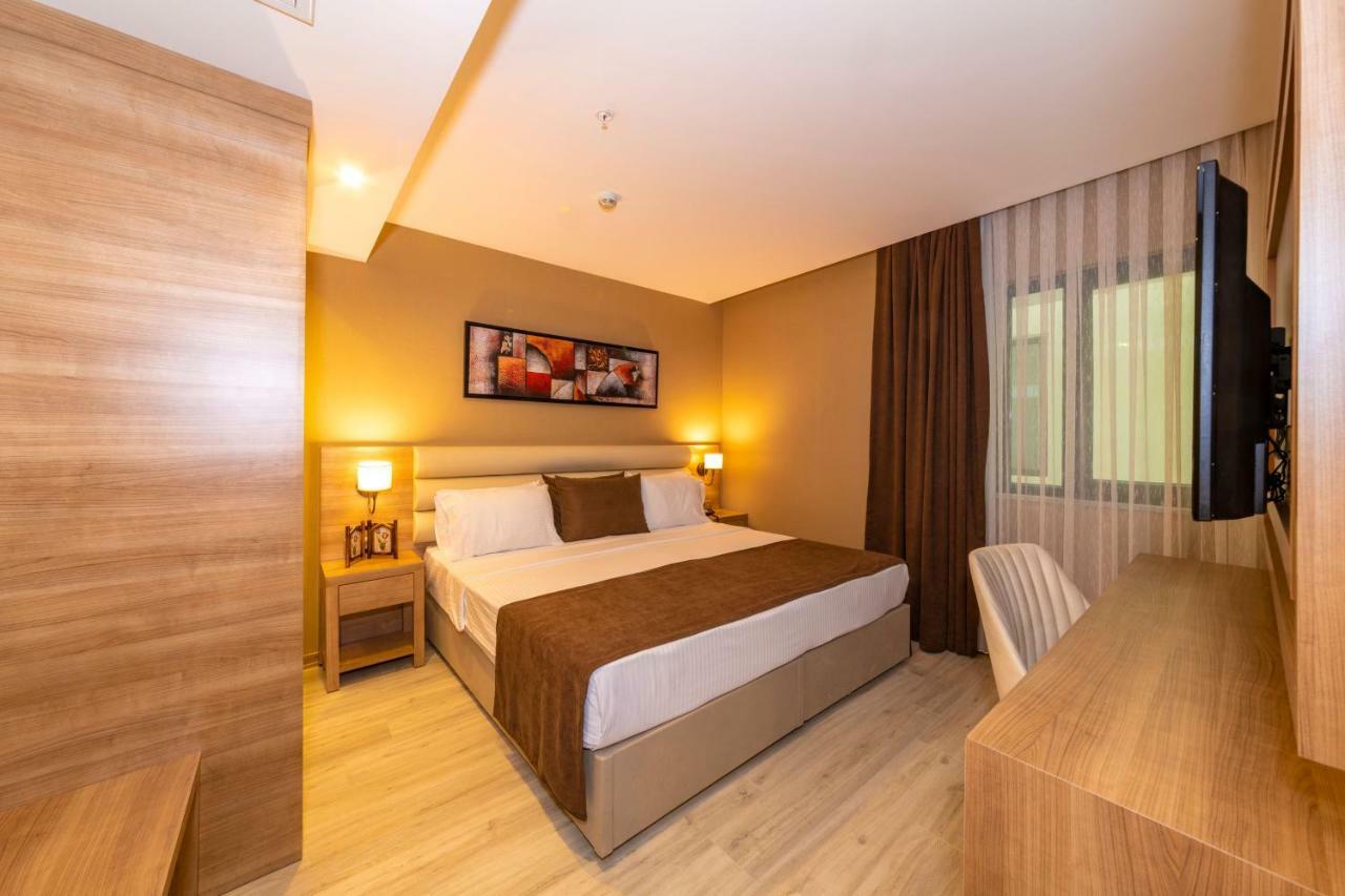 38 Hotel 4*
